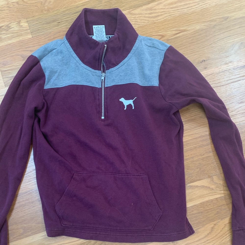 RARE PINK-VICTORIAS SECRET ZIPUP SIZE XS MAROON